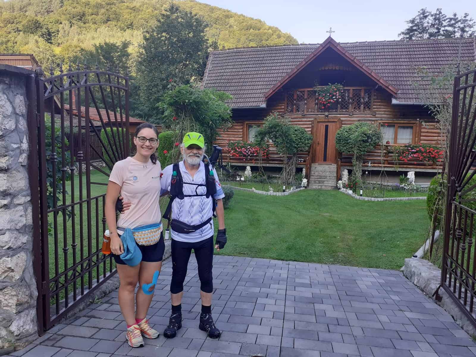 costesti-casuta bunicii